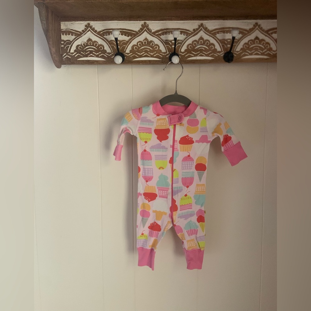 Hanna Andersson Pink Cupcake Print Kids Footie